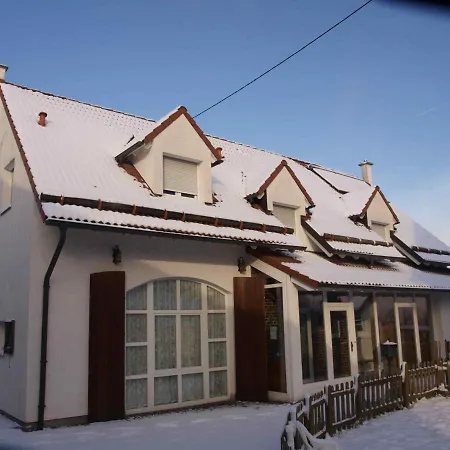 Ferienhaus Am Jakobsberg Apartamento *